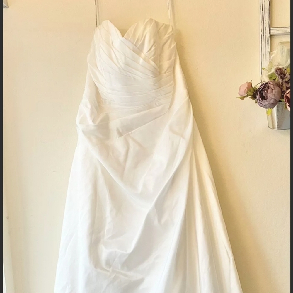 Davids Bridal A-Line Sweetheart Wedding Dress